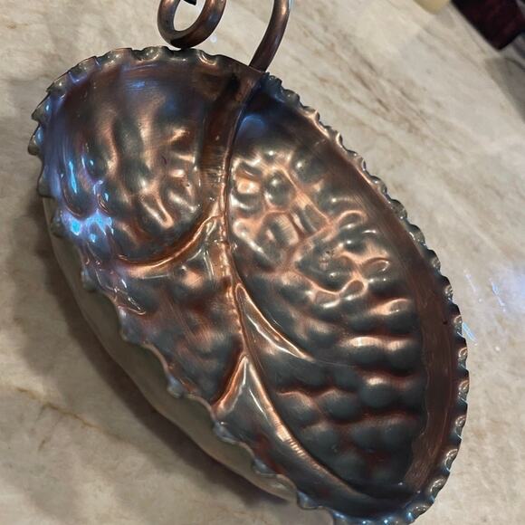 Vintage Gregorian Copper solid copper leaf shaped tr - Picture 2 of 10